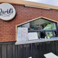 Dark 21 Cafe