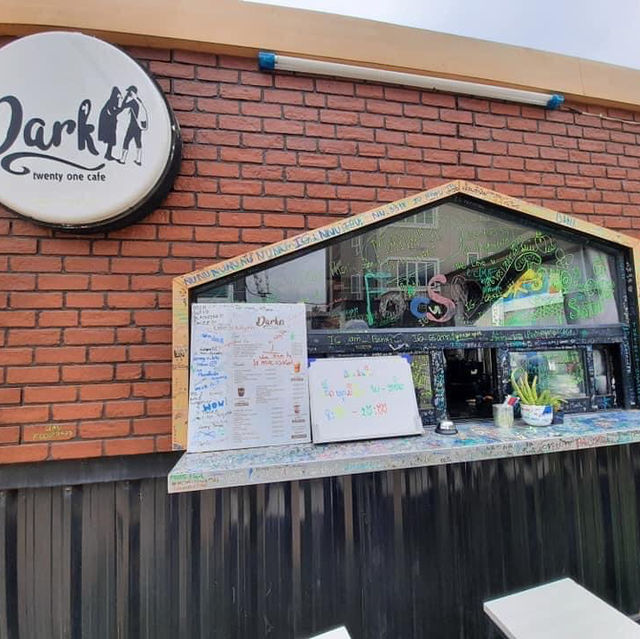 Dark 21 Cafe