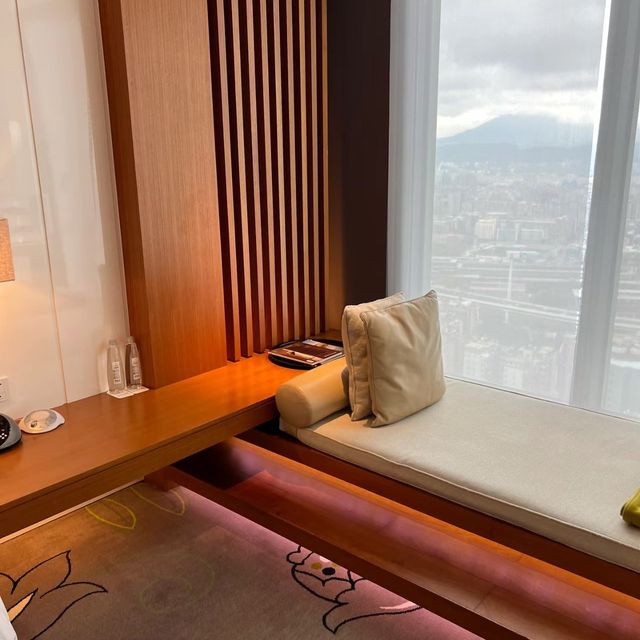 🏨🌟 台北W飯店🏨時尚前衛奢華體驗💃🌇🛌🥂🌸