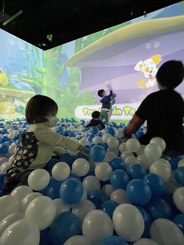 期間限定！Nickelodeon 12,000 呎親子遊樂場