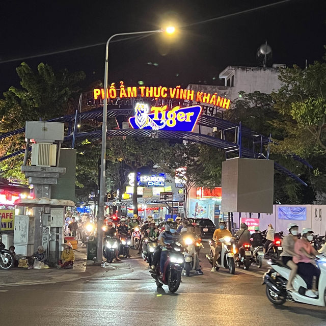 The greatest seafood street in Saigon