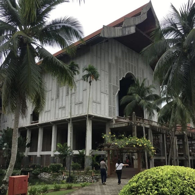 登嘉樓州立博物館：歷史悠久，文化豐富，如臨現場！🏛️🌍🔍