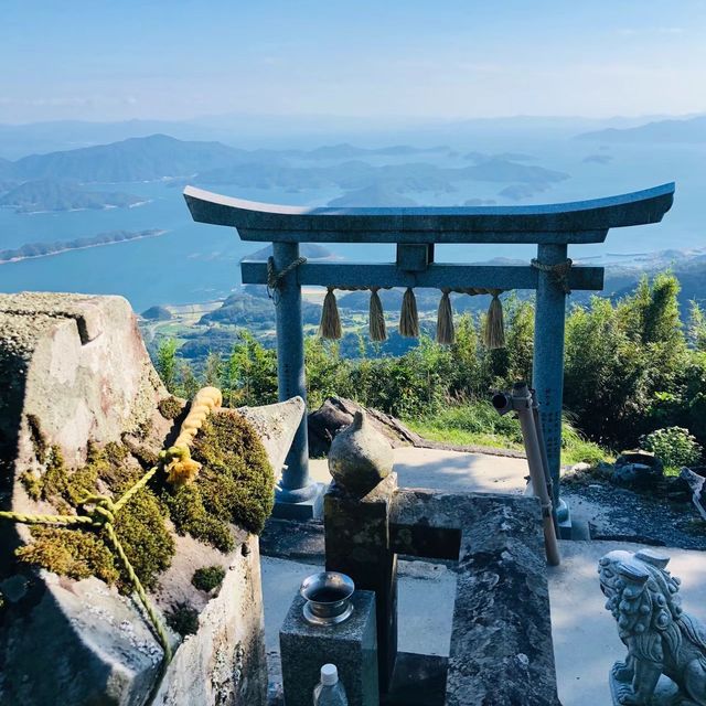 山巔的神聖寶殿🪆倉岳神社⛩️🏞️🌊 