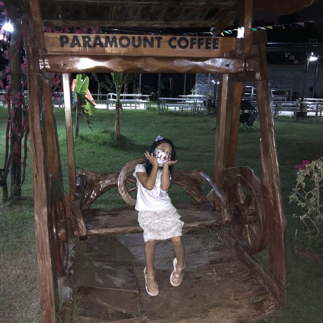 PARAMOUNT COFFEE, CROCODILE PARK