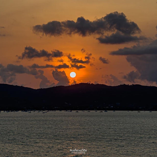 รีสอร์ท 5 ดาว ติดทะเลเงียบสงบ ชมวิวพระอาทิตย์🌅
