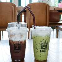 รับลม คาเฟ่ แอนด์ บาร์ สมุทรสาคร