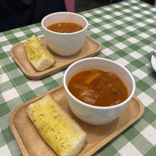 香港將軍澳｜熊仔主題抵食鐵板西餐🐻🍴