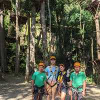 เล่น Zip Line ที่ Green Jungle Park