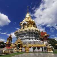 วัดพระธาตุดอยสะเก็ด วิวหมื่นล้าน