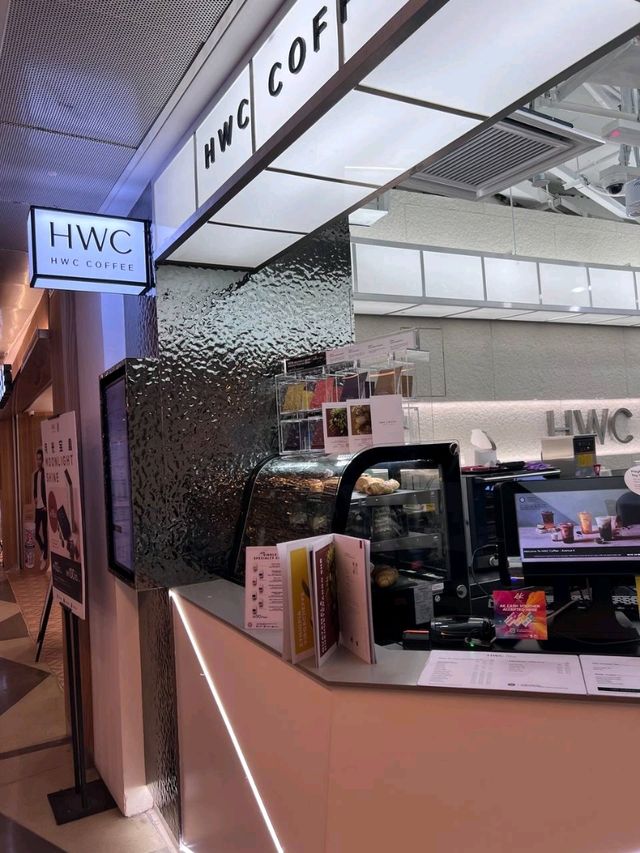 Sippin' the bougie coffee at HWC ☕️ 
