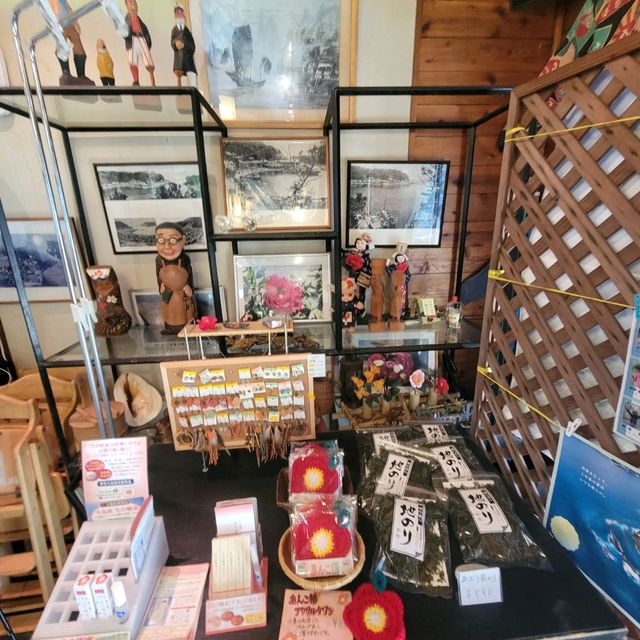 【東京】伊豆大島　雑魚屋 紀洋丸
