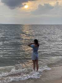 โรงแรมติดทะเลหาดดงตาล ตรงนี้บรรยากาศดีเลยนะ 