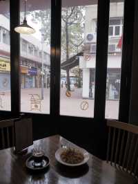 屯門友聚腳Cafe，CP值高的🦀蟹膏意粉 