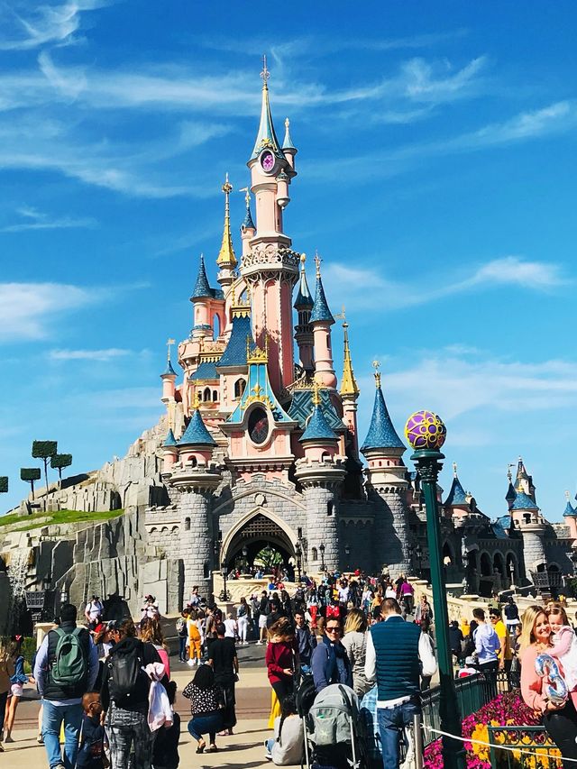 Disneyland in Paris 🧸🚂🍻🥤