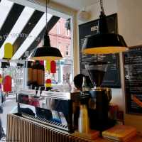 The Monocle Caf'e 