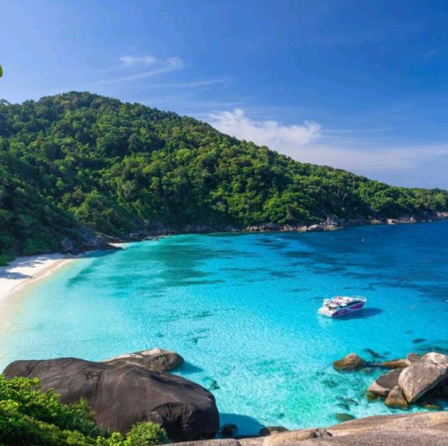 Enjoy 😊 Natural beauty of Similan Islands
