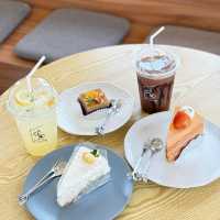 👉🏻 At cotton cafe 