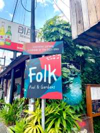 우붓 시내 수영장 있는 카페 folk pool&gardens