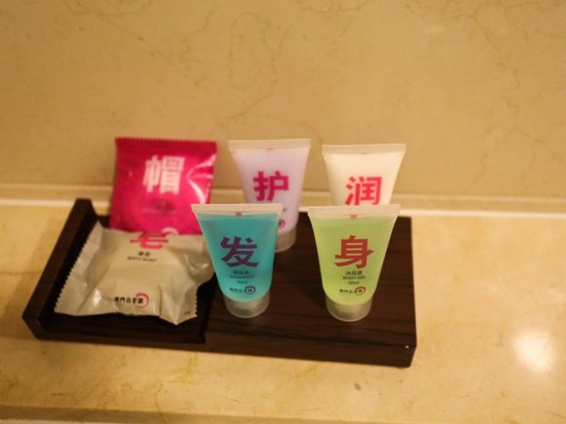 澳門百老匯酒店：超值寬敞房型入住，商圈周圍美食多！
