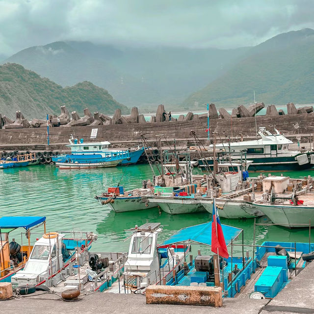 「中之浦海岸：優美海岸風光，舒適海水浴場」