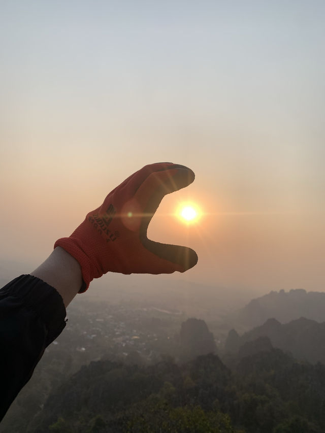 ย้อนเวลาไปพิชิตยอดเขาล่องเรือตาหมื่น⛰️