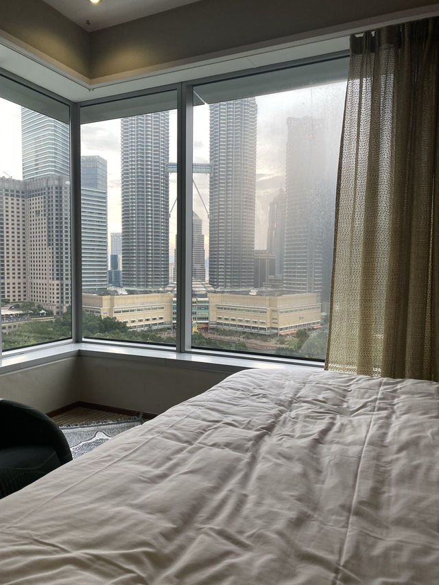 Best things to do in Traders Hotel! 