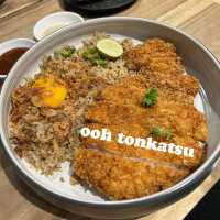 🍛 อู้วว์ ทงคัตสึ บรรทัดทอง 🍝