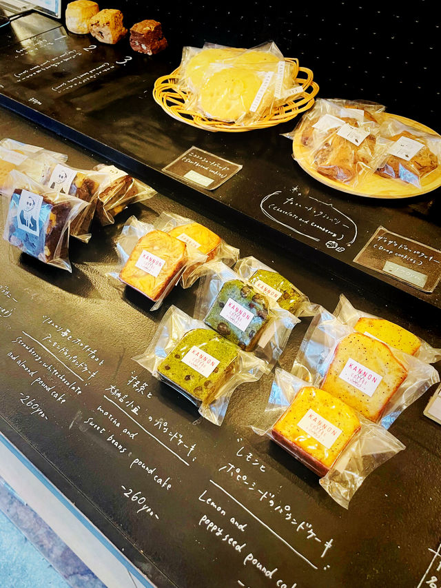 【神奈川県/鎌倉　大仏ビスケット付きクレープと大人のカフェモカが美味しいオシャレなカフェ☕️】