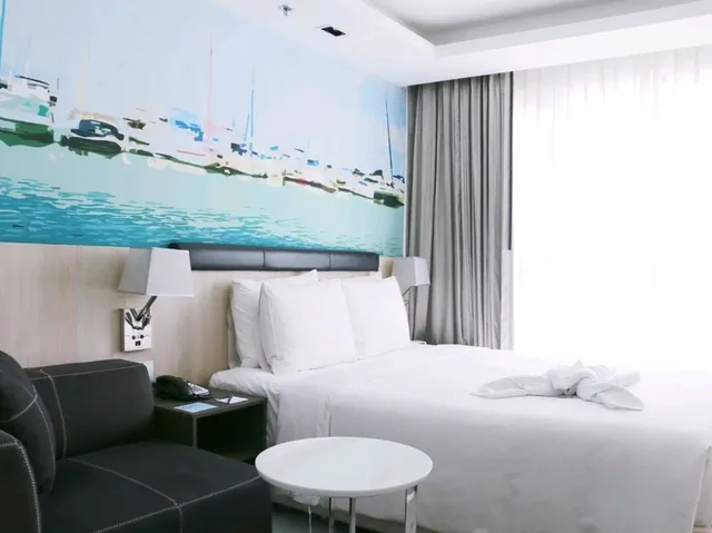 มาพัทยาแวะพัก Holiday Inn express Pattaya 