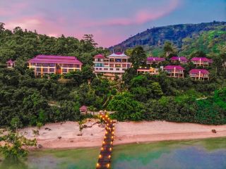The hotel with the best view on Koh Song, Myanmar