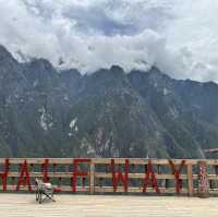 Chasing Dreams: The Ultimate Trek to Tiger Leaping Gorge