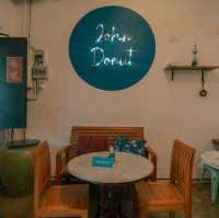 ร้าน John Donut สาขาย่านเมืองเก่าภูเก็ต