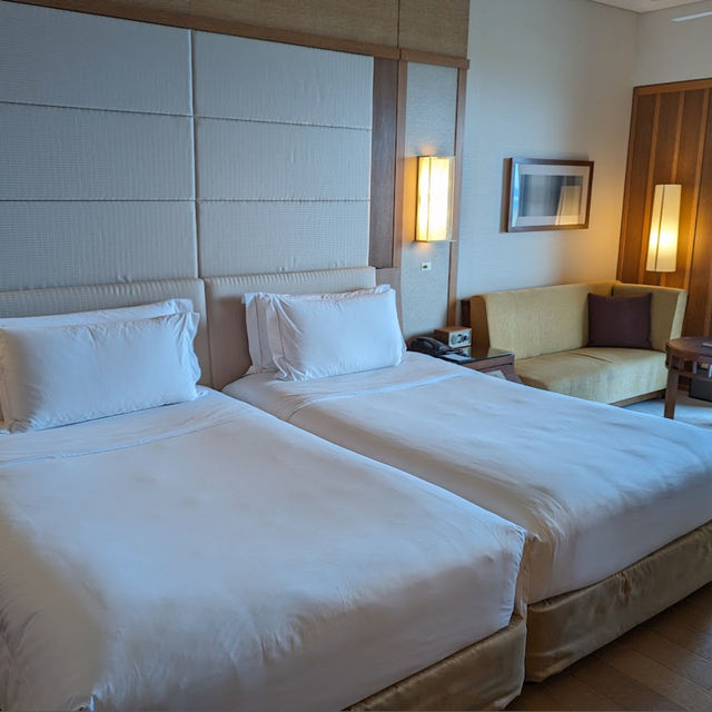 Indulge in luxury and nature at The Ritz-Carlton, Okinawa. Where azure seas meet lush greens, and re