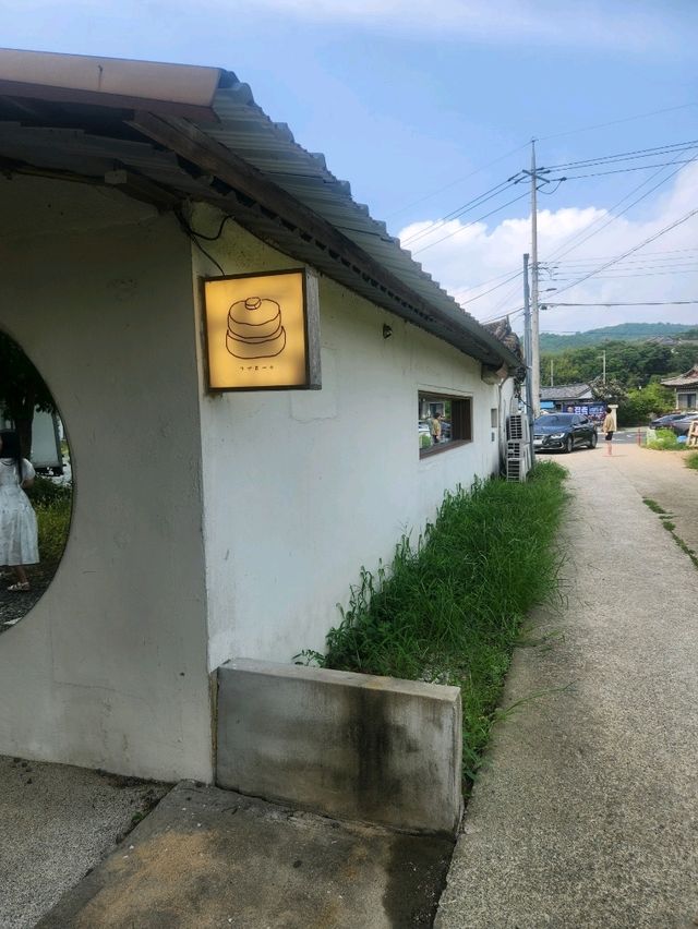 아늑한 분위기의 감성카페 구릉❤️