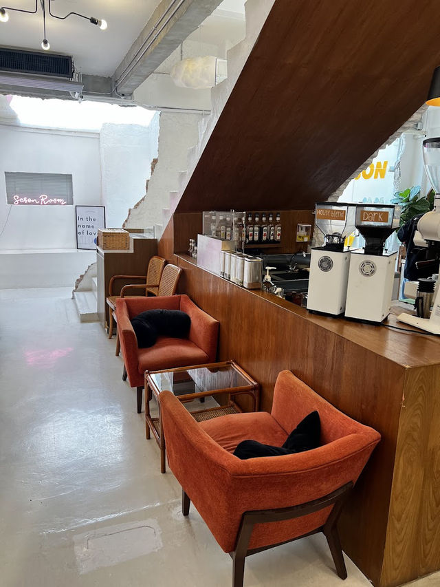 🍰🌻: SEASONCOFFEE&STUDIO 🍰🌻: SEASONCOFFEE&STUDIO