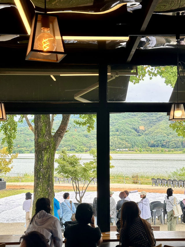두물머리의 수려한 자연경관을 보며 🏞️ 커피타임을 가질 수 있는 사진명소카페
