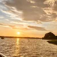 "Sunset Serenity: A Memorable Evening at Pulau Bangau"