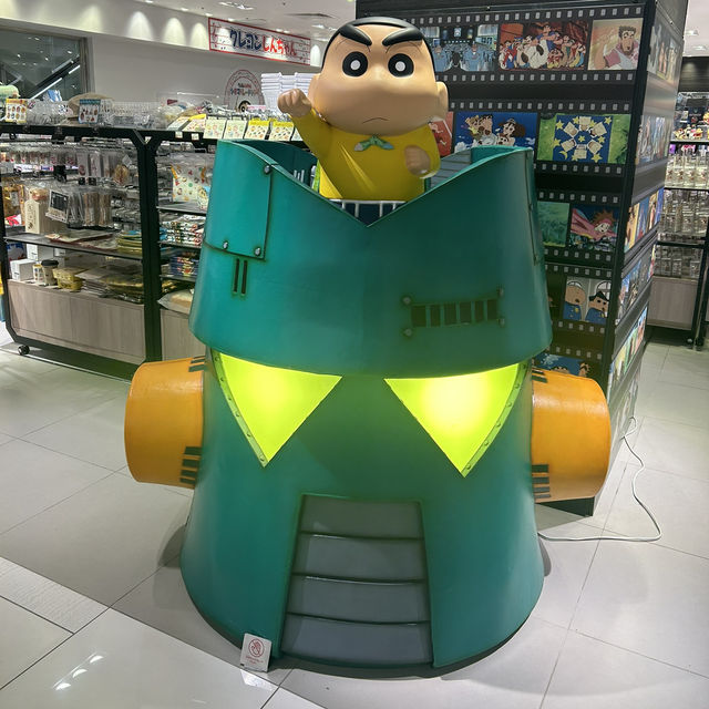 【大阪/梅田】しんちゃんグッズがいっぱい✨