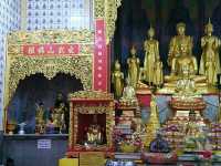 ไหว้พระ..วัดโลกานุเคราะห์