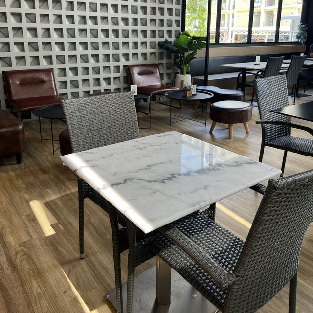 Lae Cher de Cafe’ - รามอินทรา
