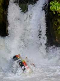 🇳🇿 Rafting at Tutea Falls 📍 Rotorua