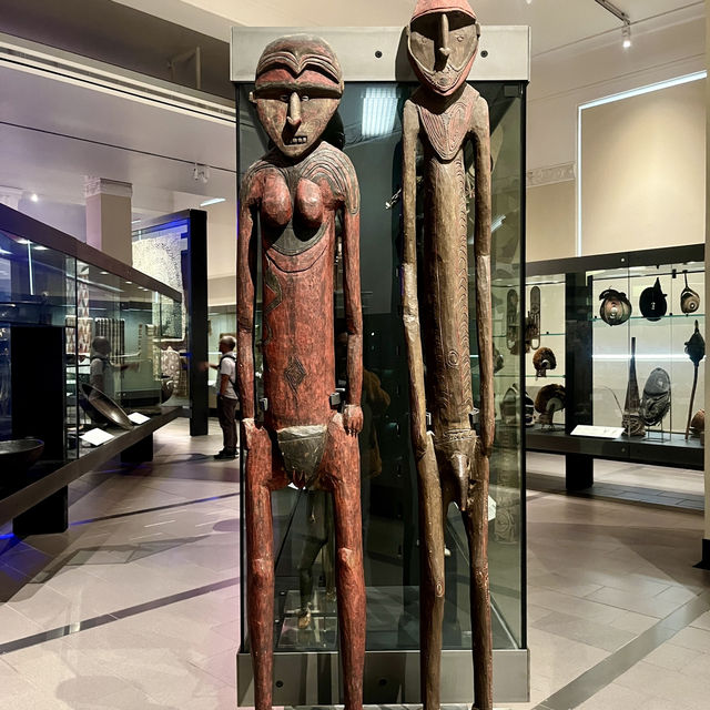 🏛️✨ Discover History at the Auckland War Museum! ✨🏛️