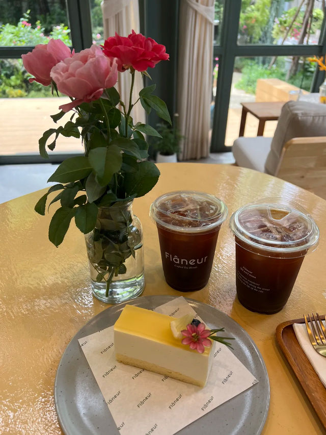 Flaneur Tea 🌷 คาเฟ่สวนอบอุ่น บรรยากาศดีต่อใจ 😊✨