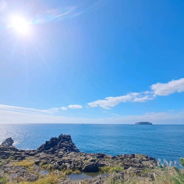 濟洲島涉地可支🏞️獨立岩📸風之山坡Boromwat🌁方舟教堂👣熱門打卡景點介紹👍
