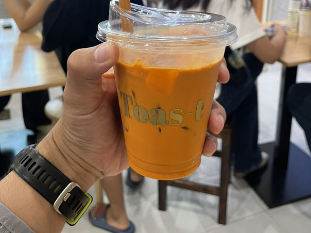 Toas-T (โทสต์ที)  ย่านเมืองเก่า