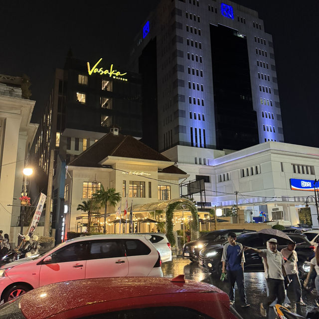 A nightlife in Bandung, Indonesia 🇮🇩 