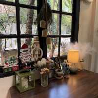 The Creeper House คาเฟ่น่ารักกับChristmas cottage