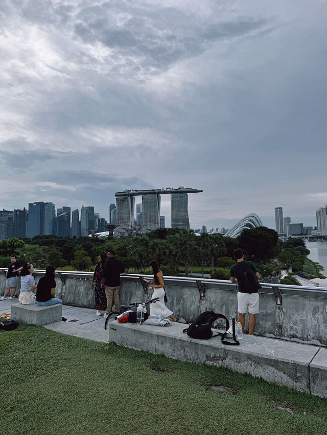 Marina Barrage พลังธรรมชาติและวิวเมืองสุดปัง