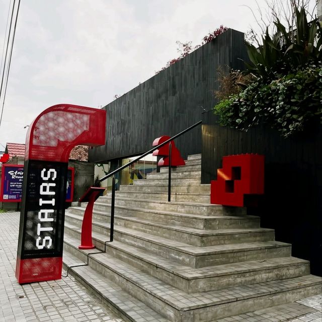 Modern Dining at Stairs Prawirotaman