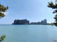 Tew Lay Bar คาเฟ่ริมทะเล กระบี่ 